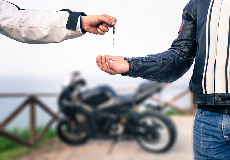 Por qué elegir un seguro a todo riesgo para tu moto